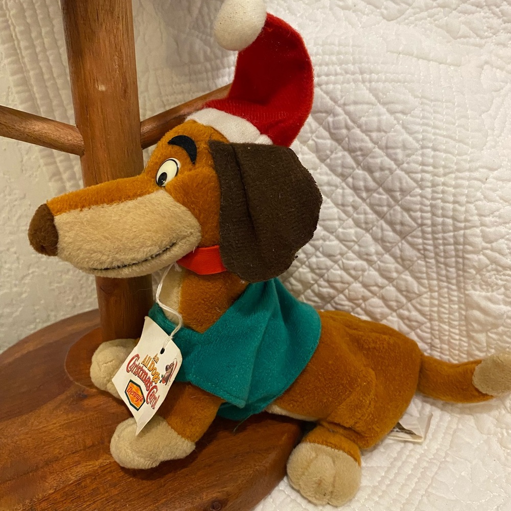 DENNY’S Vintage “All Dogs Go To Heaven Plush Toy” 7” Brown w/Santa Hat NWT